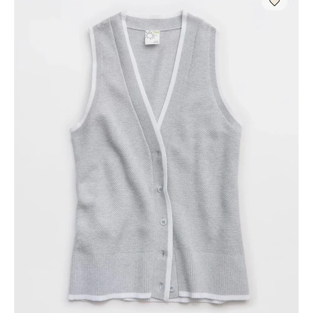 OFFLINE by Aerie Grey Tennis Sweater Vest Cardigan‎ Button Front Women's Small